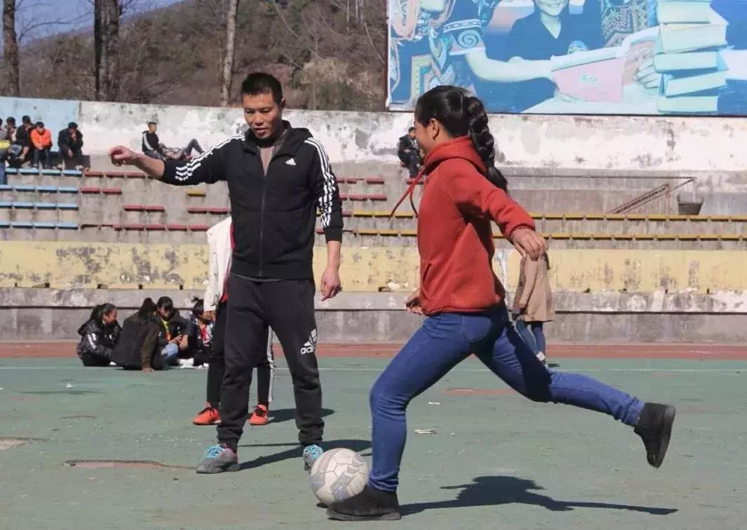 乐山好教师：水口中学张建强：援彝支教，展现教师最美好的一面