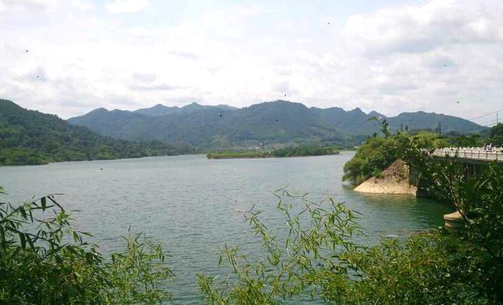 太平湖云居湖景,太平湖如一幅水墨