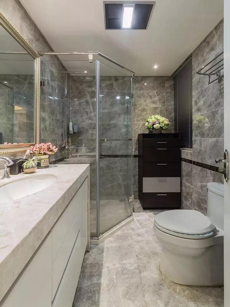 卫生间光线太暗怎么装修好看,卫生间光线不好贴什么瓷砖好看