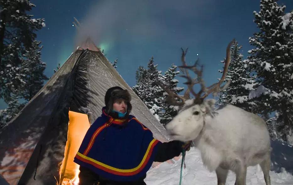 小木屋，玻璃顶，火山温泉，住这些酒店，get最cool极光姿势