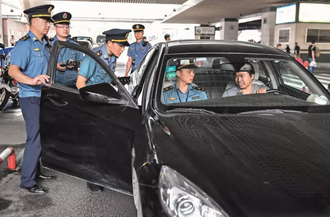 中场危机,互联网巨头上半场