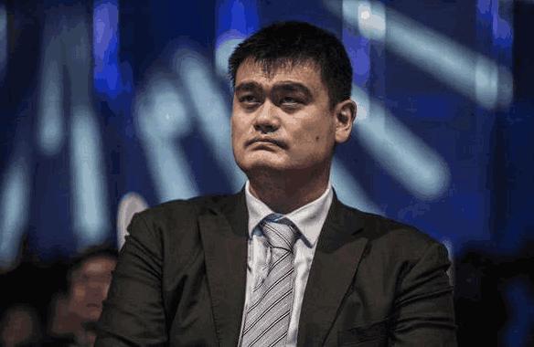 姚明不高兴！中国男篮首次输给黎巴嫩队，赛后杜峰称中国队更年轻