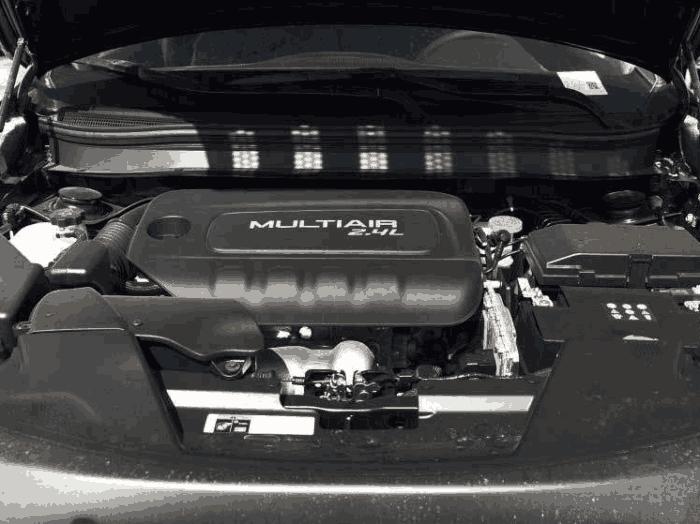 2015款jeep自由光2.4l进口烧机油吗,jeep自由光2.4烧机油4s店怎么解决