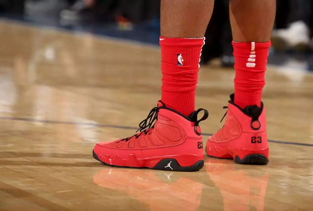 塔克球鞋上脚视频,塔克4000双球鞋