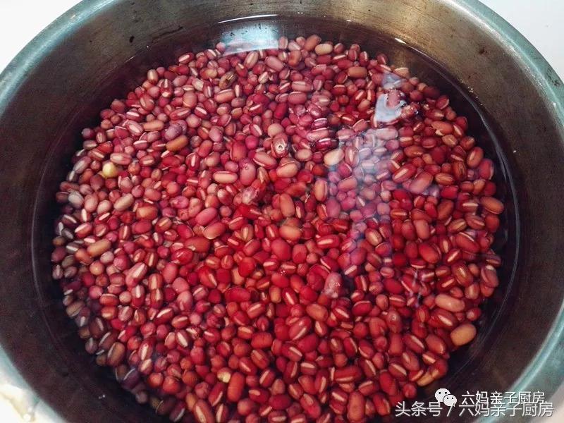 不去皮的红豆沙馅怎么做,红豆沙馅的做法500克红豆放多少糖