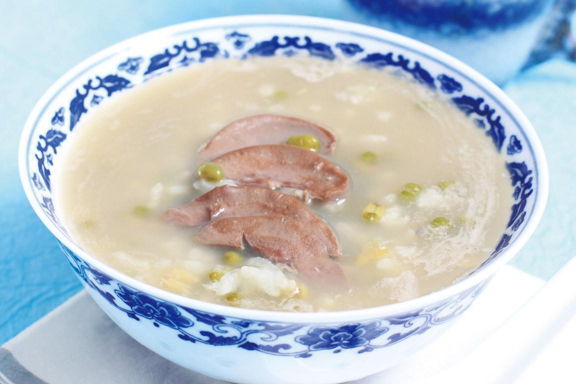 慢性胃炎常喝这2种粥，胃炎离您越来越远