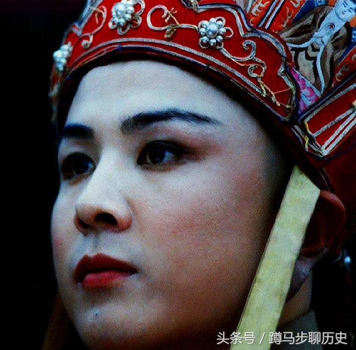 和尚可以还俗7次，尼姑只能还俗1次，敢问世间“情为何物”？