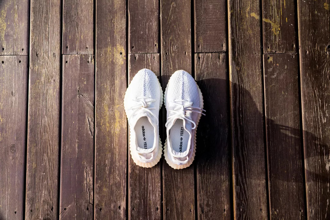 小白鞋巅峰作品,yeezyboost350v2分男女款吗