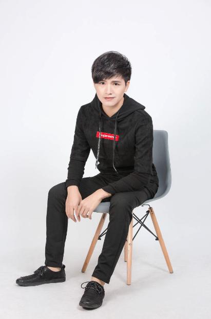 QQ炫舞in-Music巡回演唱会KK直播赤水河谷激情开唱