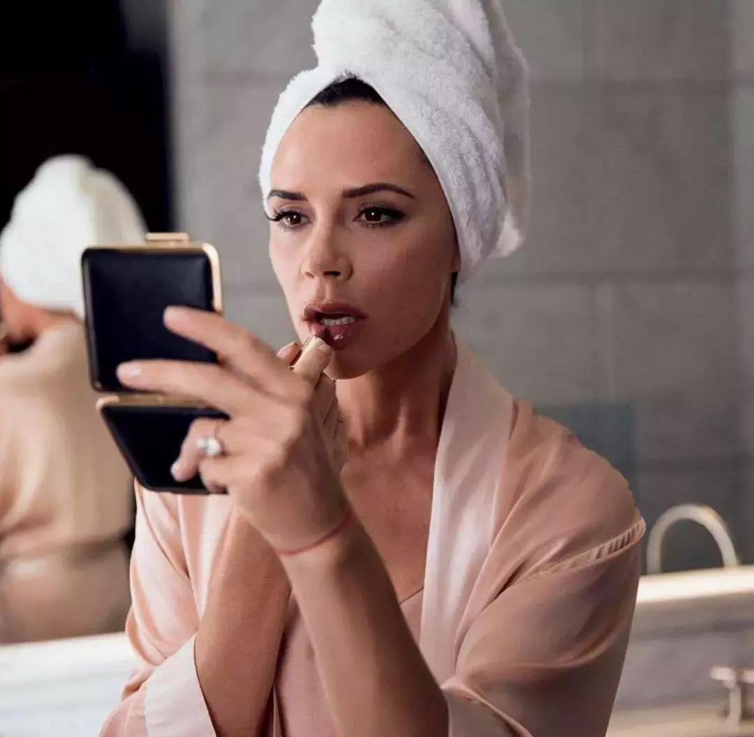 维多利亚回忆贝克汉姆出轨风波,维多利亚为什么原谅贝克汉姆出轨