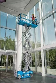 江苏剪叉式高空作业平台租赁,通冠登高车租赁