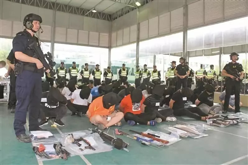 扫黑除恶丨诱赌放贷*力暴***债追**，广州市海珠区特大涉黑团伙被端