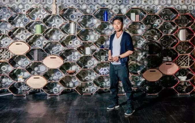 他设计了一堆“垃圾”,却让全世界拍手叫好