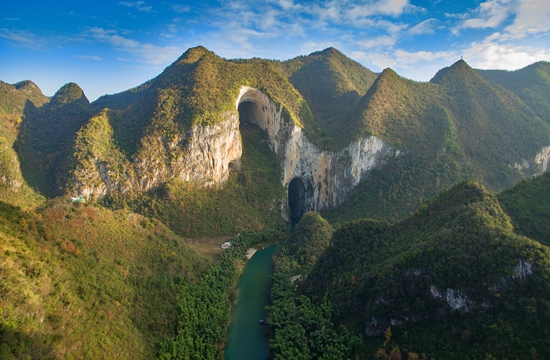 让我们走进美丽的紫云,最美的紫云花海