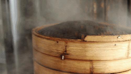 “火山口”肉包来了！每天卖出3000个，开车4小时……