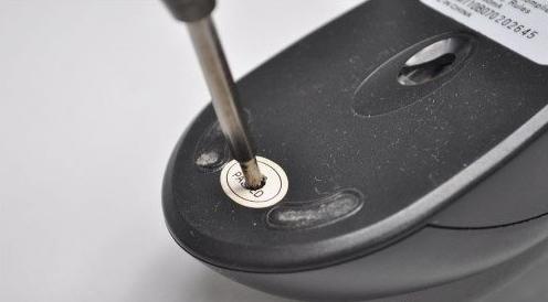 鼠标拆解方法和步骤,鼠标可以拆解成几部分