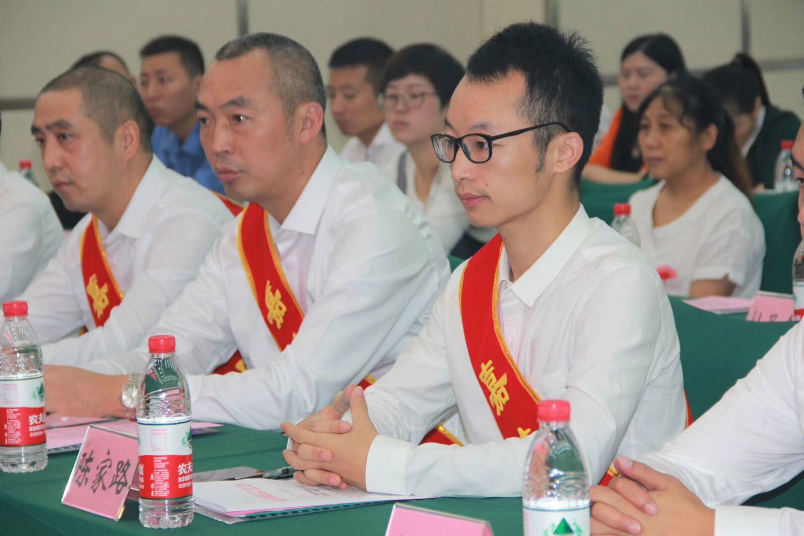 南充嘉陵网红前十名,南充十大著名的人