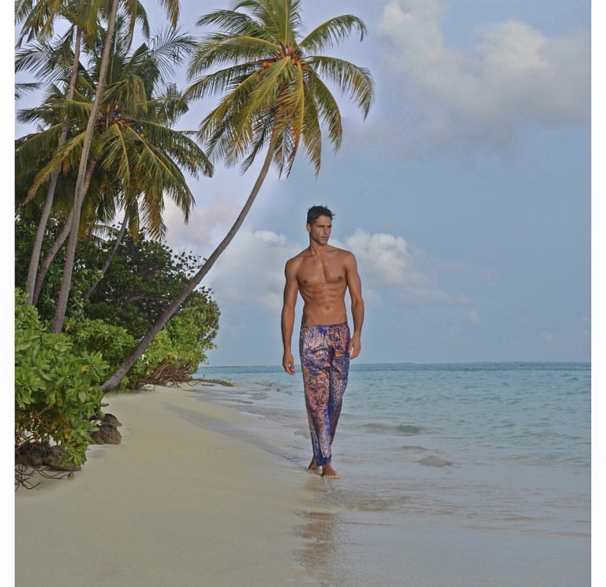 没有“雨露均沾”只有“独得恩宠”｜阿玛尼的男宠—FabioMancini