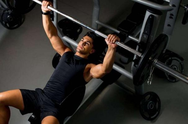 卧推具体注意哪些细节才不伤肩,卧推的六个训练方法