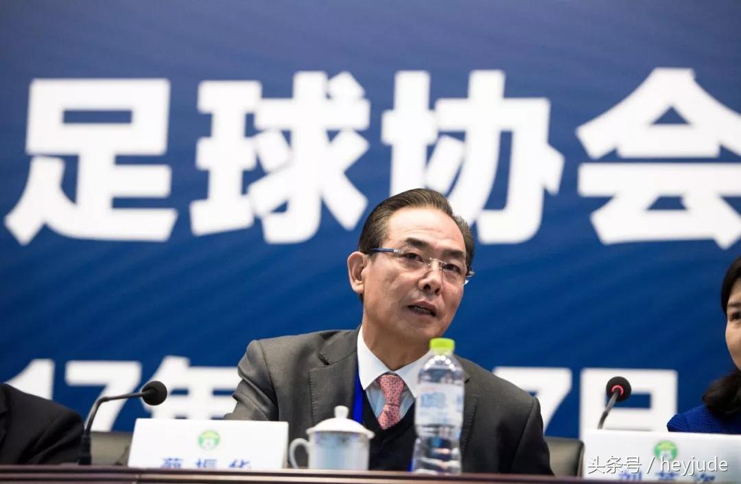 不妨一试!扛起中国足球大旗要靠他,曝姚明接替蔡振华任足协主席