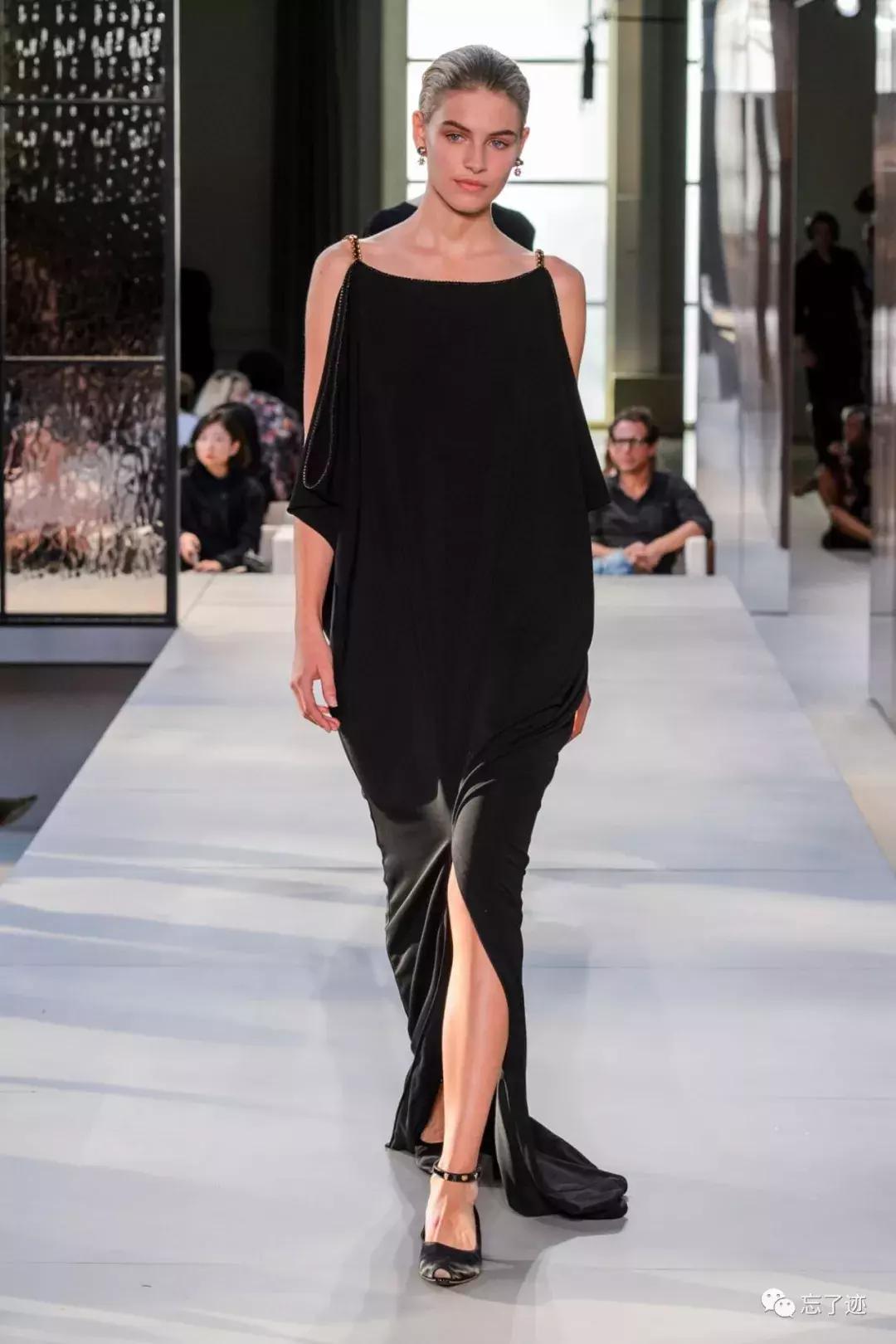 2019年burberry时装周,burberry春夏大秀背面