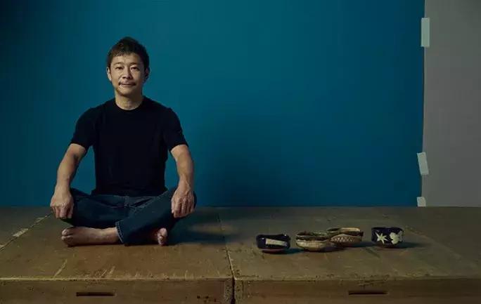 土豪界的泥石流，他花17亿成世界首位坐私人火箭环游月球的人……