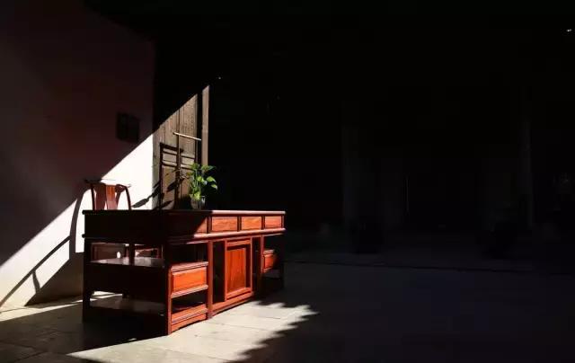 红木家具才是史上最便宜家具,家庭最值得购买的红木家具