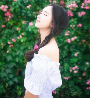 用了很久的护肤品突然过敏,用了一段时间的护肤品脸有点痒