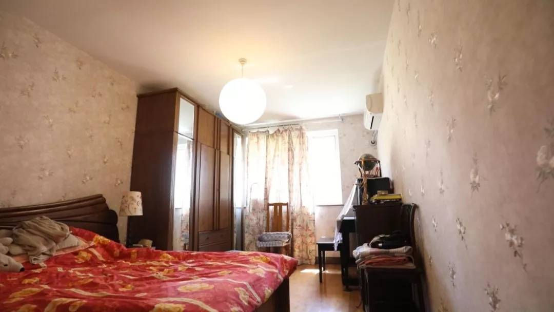 上海母子忍受17年毒气甲醛房,设计师爆改日式2居,一进门就哭了