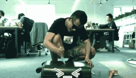 梁洛施秋冬穿搭,梁洛施机场装扮