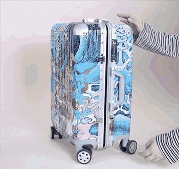 梁洛施秋冬穿搭,梁洛施机场装扮