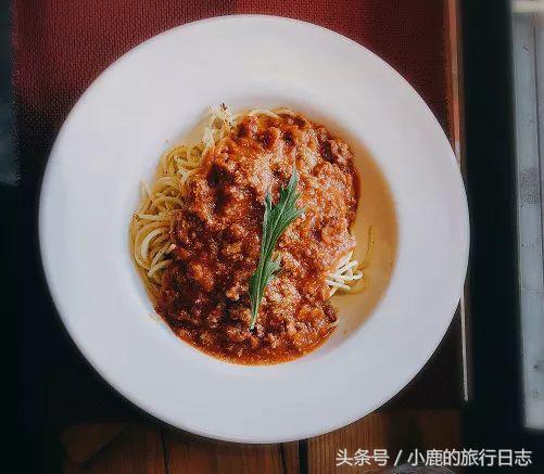 大理吃美食最新,大理美食攻略四季饭店