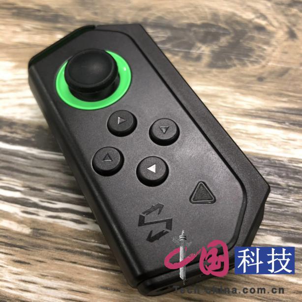 黑鲨左右游戏手柄评测,黑鲨第二代有线耳机评测