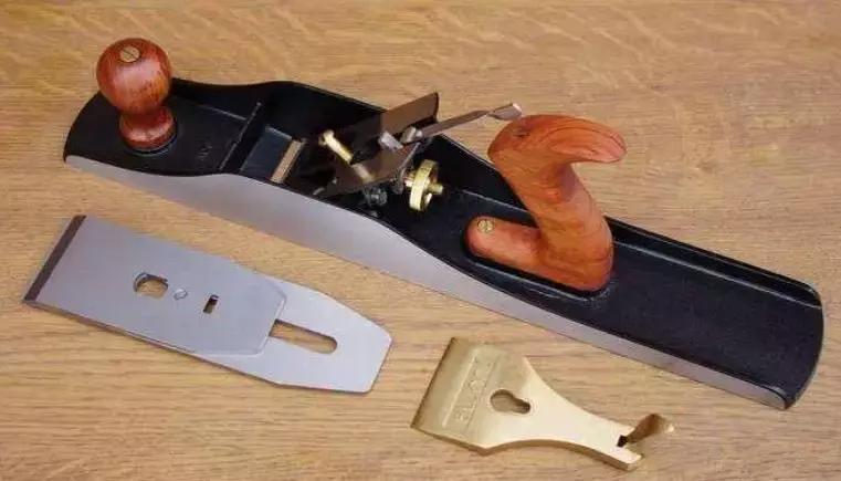 木工雕刻入门工具,木工雕刻入门级木工需要什么工具