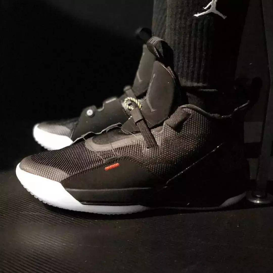 郭艾伦aj1鞋带绑法,郭艾伦上脚aj新款