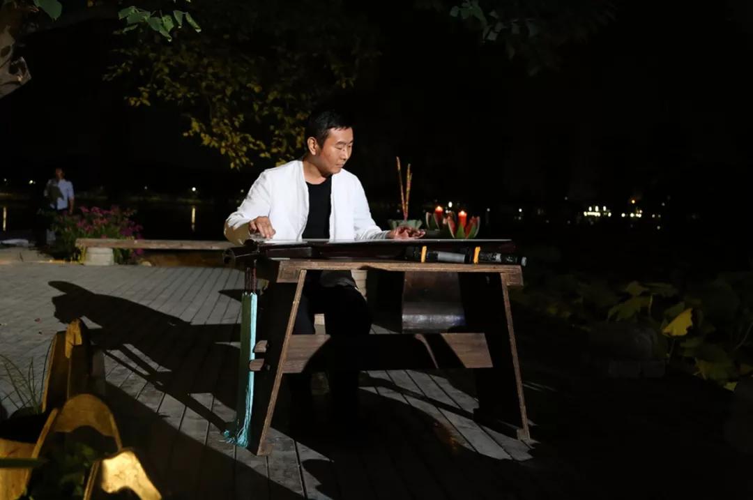 家乡魅力秀：武汉慧心雅社演绎东湖民间祭月，媲美古装实景大剧