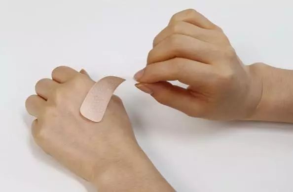 创可贴是如何愈合伤口的,7种伤口千万别用创可贴