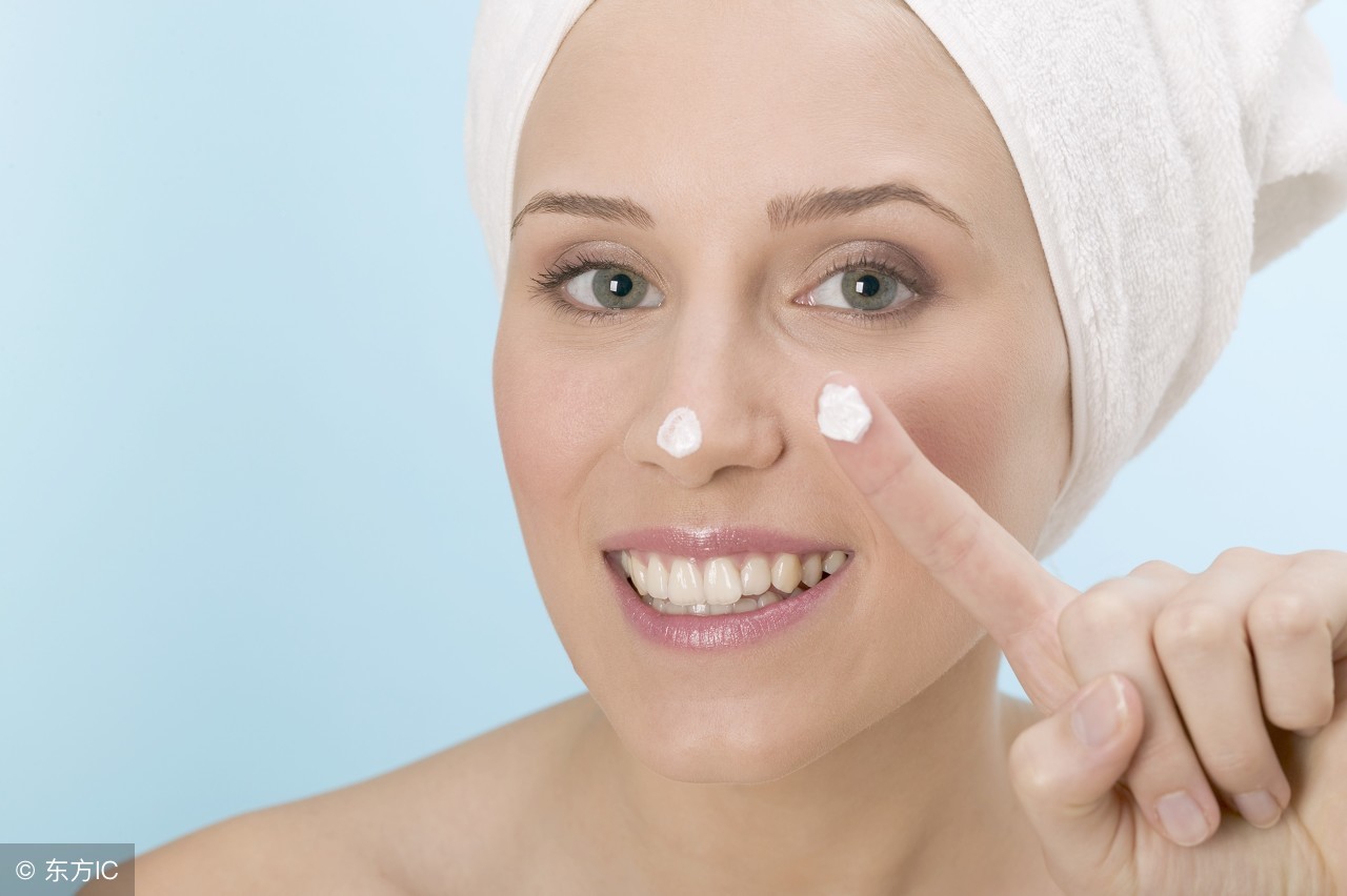 不会使用精华,浪费钱不止还伤害皮肤!