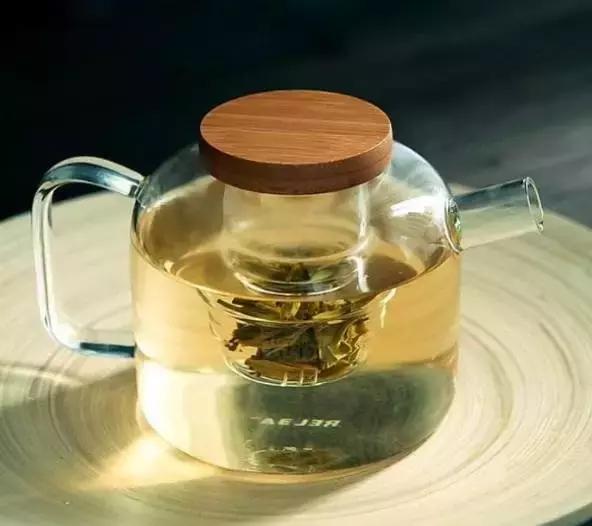 绿萝洗干净就可以水养了么,绿萝吊兰长势慢