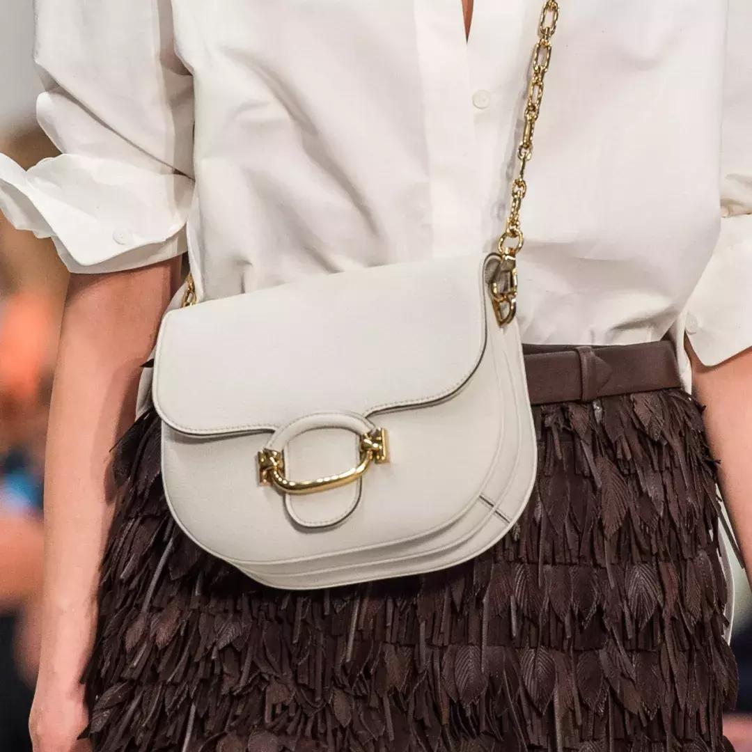 又有一波最新的美鞋美包来了看看我们是否为你种下了一片草原