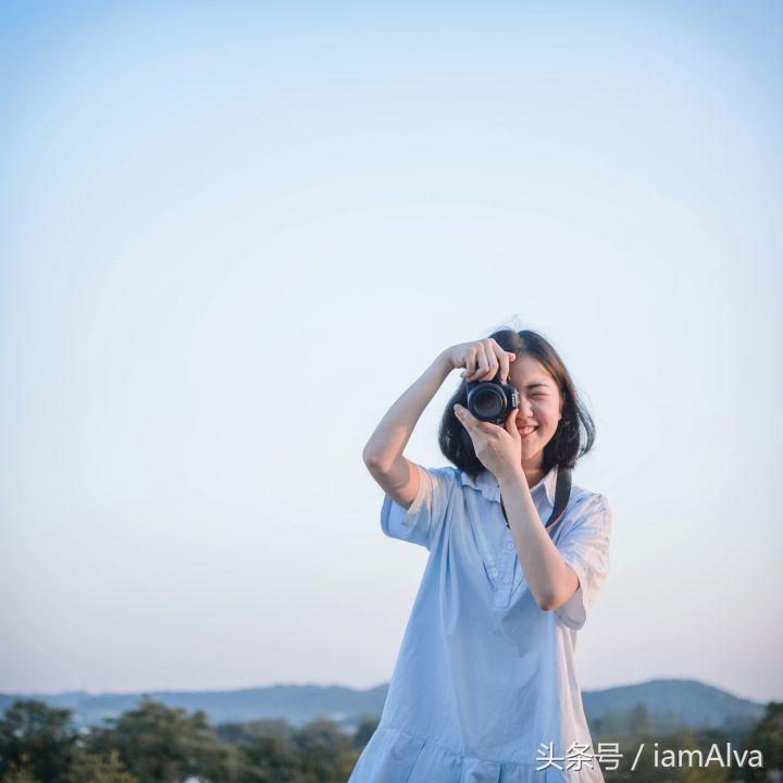 简单介绍一下云南过桥米线,云南特色美食过桥米线和酸辣米线