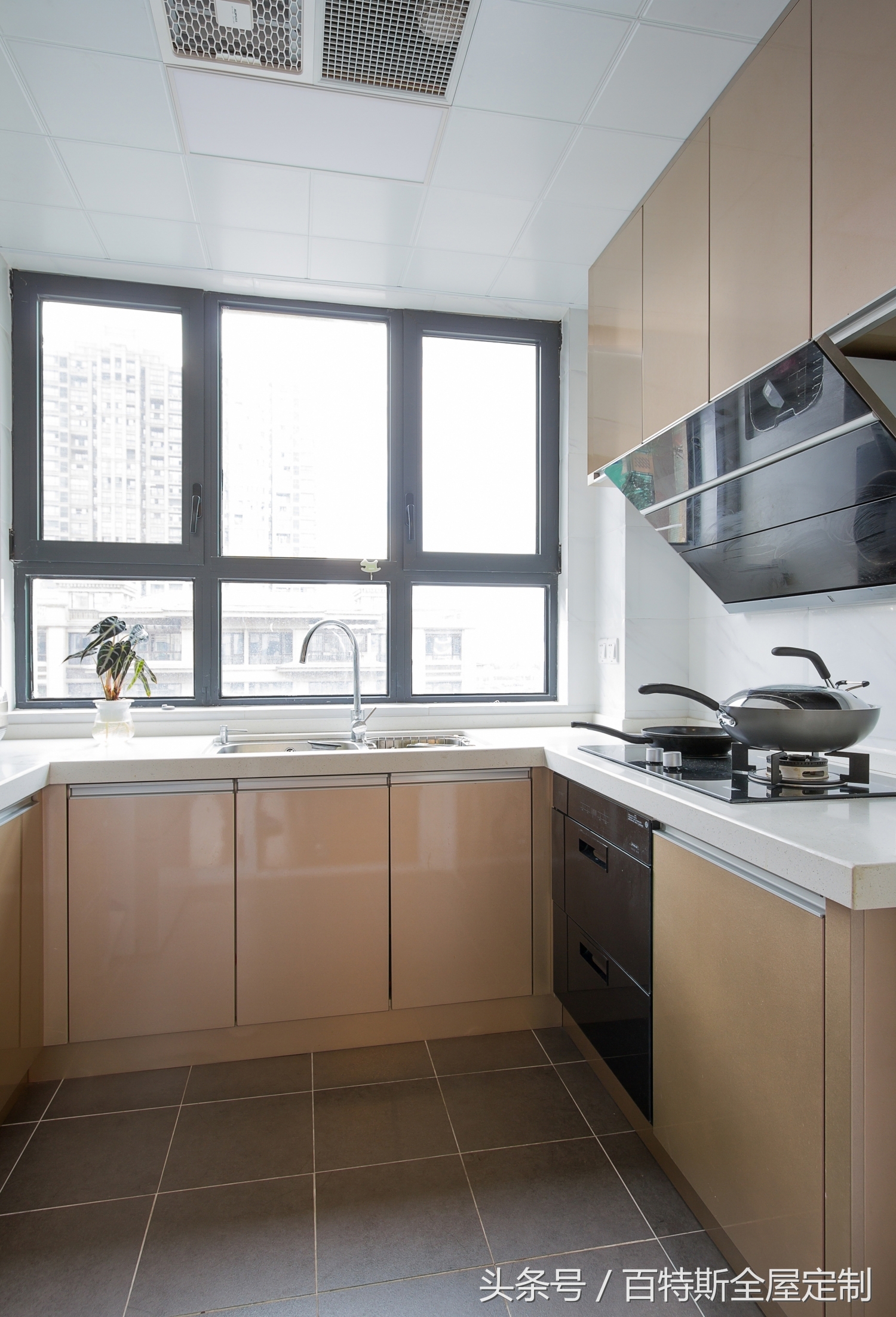 橱柜最新设计简单实用大气,橱柜装修设计总有一款适合你