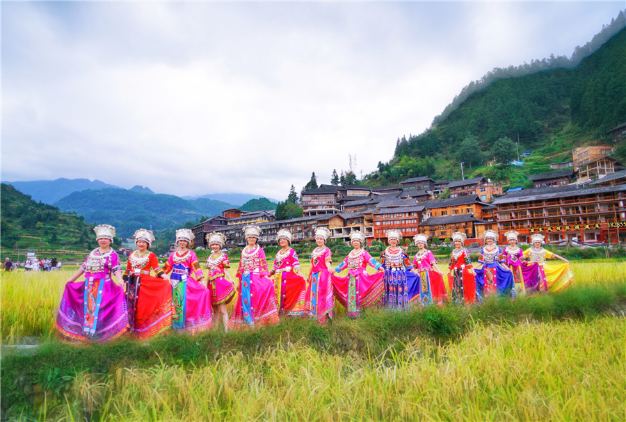 带你走进世界第一大苗寨,西江苗寨是世界上最大的苗寨吗