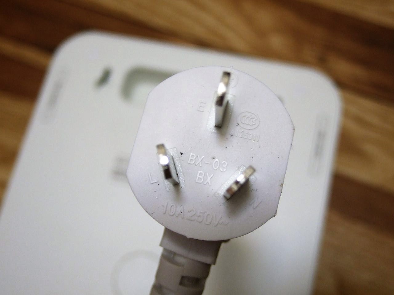 舜红220伏转110伏的变压器原理图,舜红220v转110v变压器内部结构