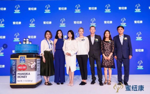 新西兰蜂蜜领导品牌蜜纽康携手“全能妈妈”贾静雯，分享健康活力小“秘蜜”
