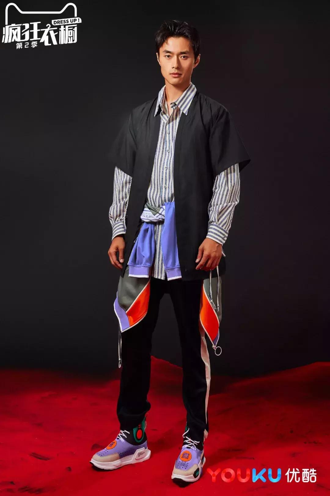 明星看刘雯何穗奚梦瑶走秀,刘雯何穗奚梦瑶维密