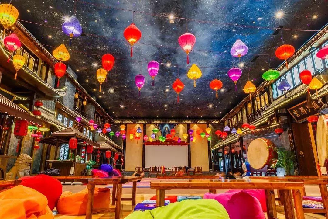 迪拜帆船酒店全球唯一七星级酒店,迪拜帆船酒店室内设计是谁