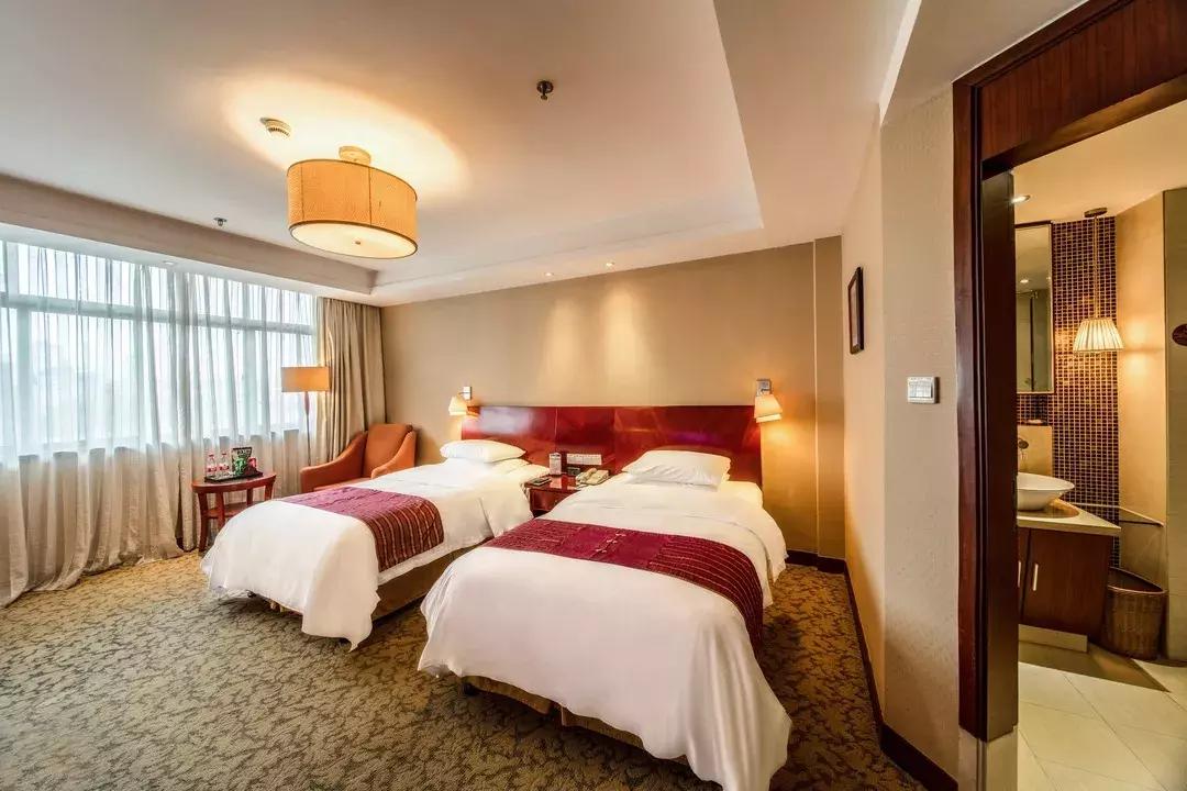 迪拜帆船酒店全球唯一七星级酒店,迪拜帆船酒店室内设计是谁