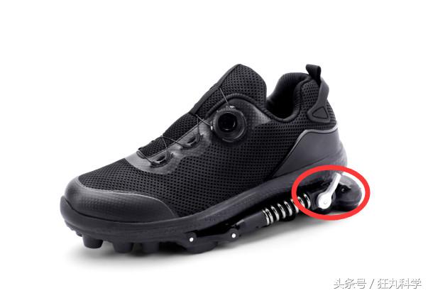 这是近两年我见过最酷的一双跑鞋了