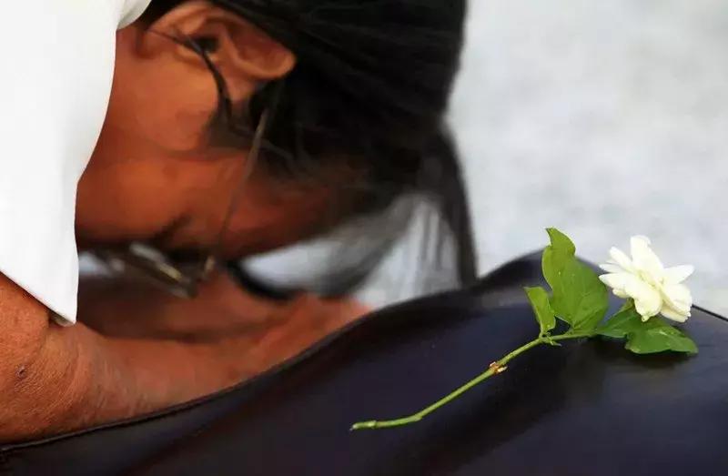 信佛严重影响到家庭夫妻关系,因为信教而引发的家庭矛盾